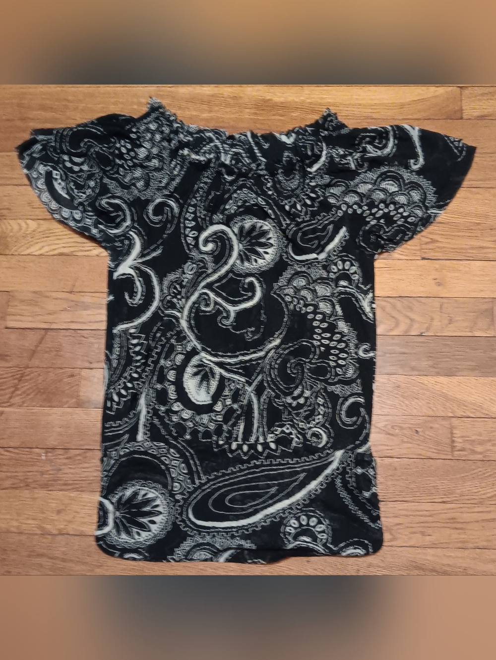 Black Paisley Short-Sleeve Women's Top